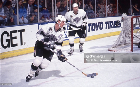 Gretzky 1,400 Assist Stick