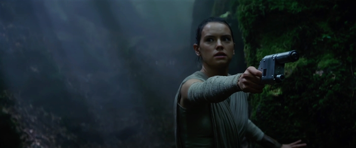 Daisy Ridley The Force Awakens LPA NN15 Blaster